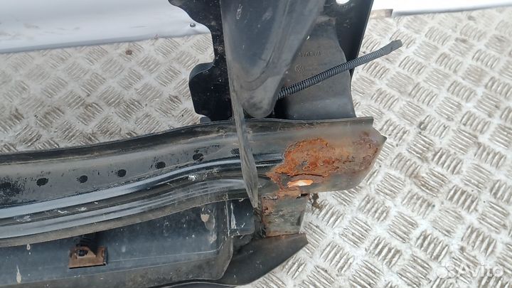 Панель передняя/телевизор (элемент) Volkswagen Tiguan