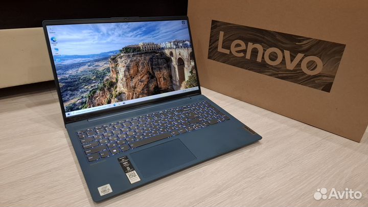 Lenovo Ideapad 5 15IIL05 Core i5-1035G1
