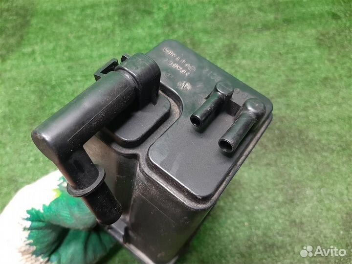 Адсорбер (фильтр угольный) Mitsubishi Grandis 2008