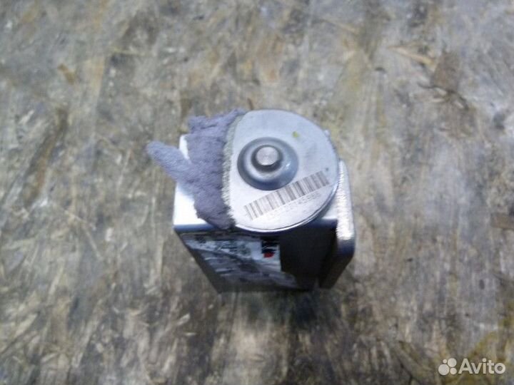 Клапан кондиционера Renault Sandero 2014 (N108870E