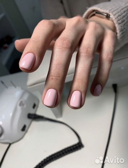 Маникюр и педикюр