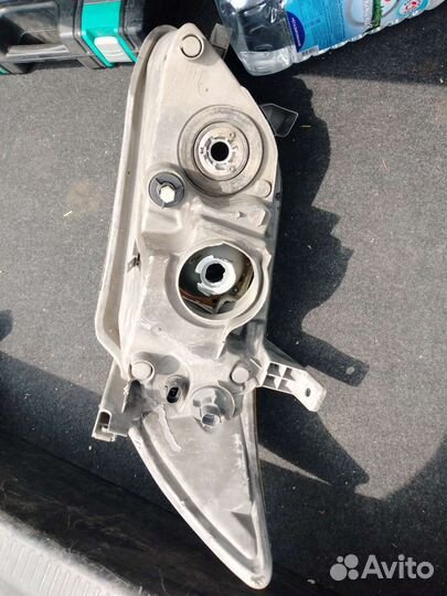 Фары Тойота Камри 40