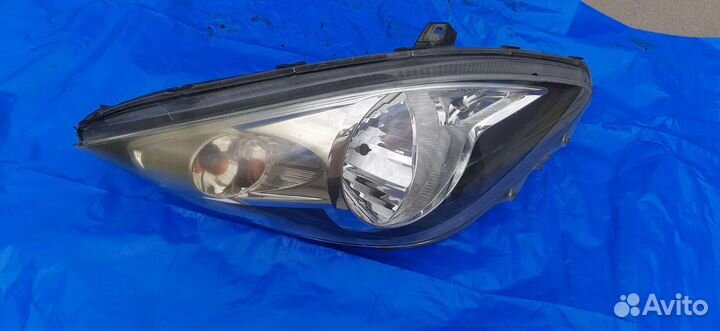 Продам фару на Honda