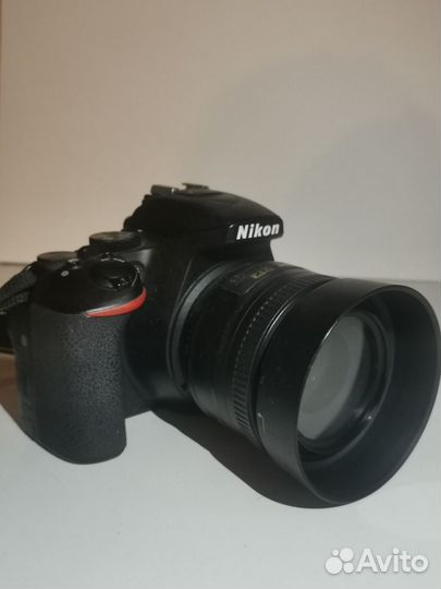 Зеркальный фотоаппарат Nikon D5600 + 35 mm f1.8