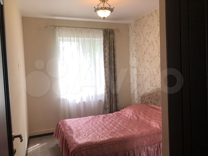 Дом 300 м² на участке 13 сот.