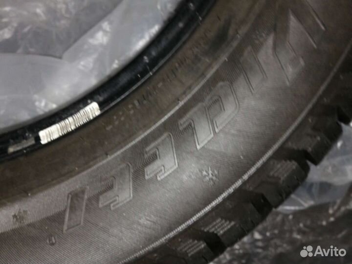 Viatti Brina Nordico V-522 225/60 R17 190R