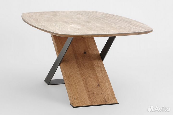 Стол обеденный из массива дуба 