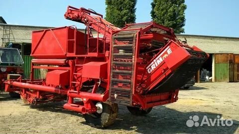 На разборке Massey Ferguson