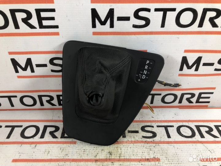 Консоль селектора Bmw 3-Series E90 N52B25A 2005