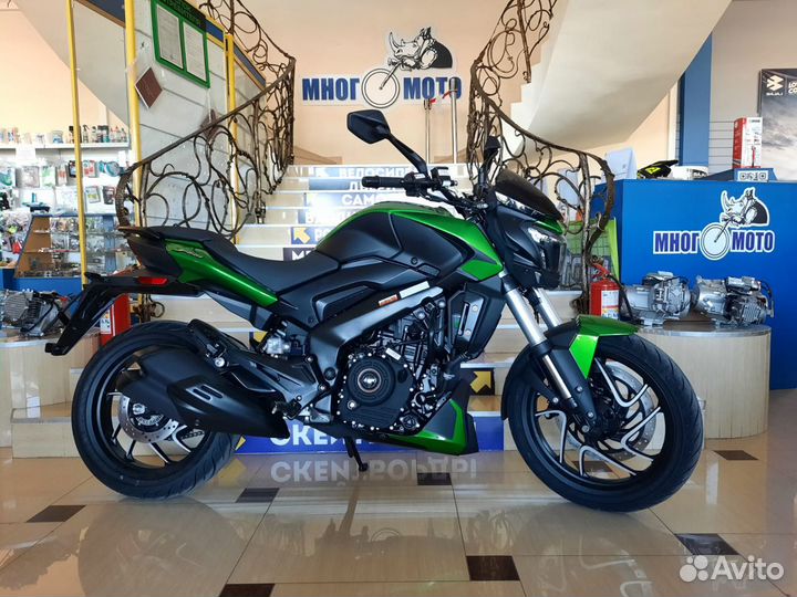 Мотоцикл Bajaj Dominar 400UG