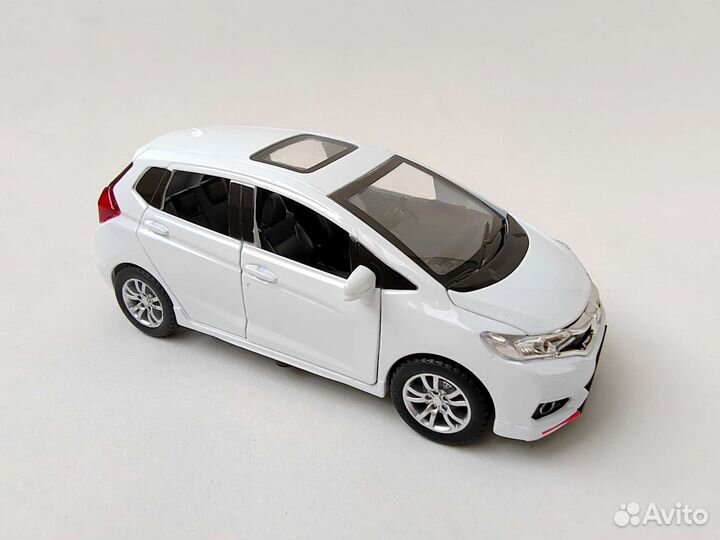 Машинки металлические модельки Honda Fit