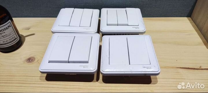 Выключатели встраиваемые. Цена за все