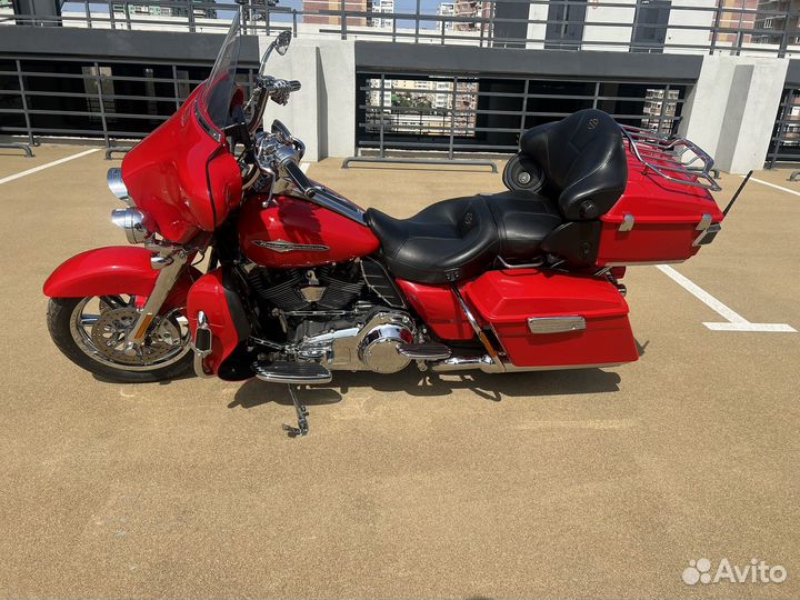 Harley Davidson Ultra Classic Electra Glide CVO