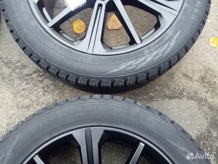 Зимние колеса BMW X5 G05/X6 G06 748M R20 не шипы