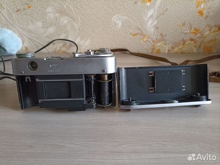 Старый плёночный фотоаппарат фэд-3