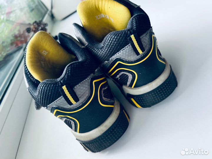 Кроссовки для мальчика