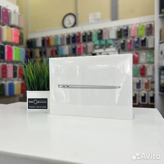MacBook Air 13-inch M1 8/256Gb рст