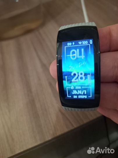 Умные часы samsung gear fit 2 pro