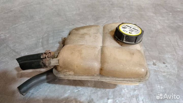 Бачок расширительный Ford C-Max 2 2013 3M5H8K218