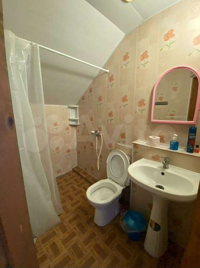 Комната 100 м², 3/3 эт.