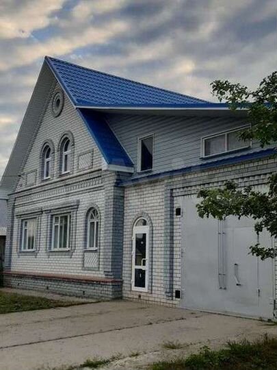 Дом 200 м² на участке 20 сот.