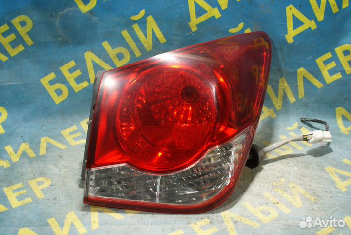 Фонарь задний правый Chevrolet Cruze