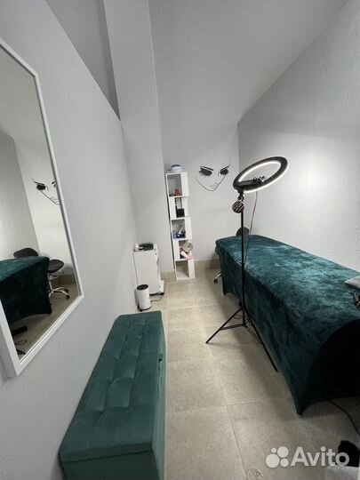 Наращивание ресниц,архитектура бровей в студии