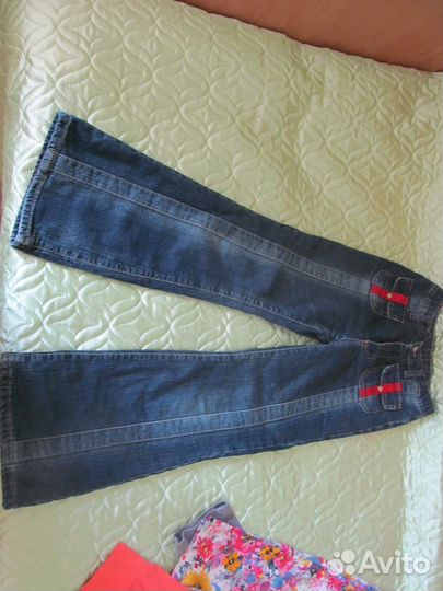 Брюки и капри на девочку в отличном состоянии