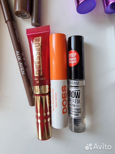 Продукт для бровей 1 шт