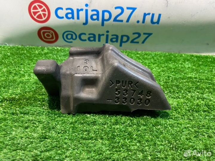 Уплотнитель крыла(1) передний левый Toyota Camry