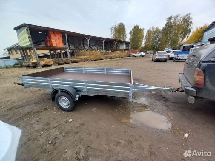 Прицеп легковой 817718.022 с опорным колесом