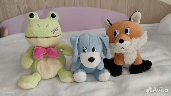 Пакетом Коляска д/кукол + куклы + игрушки + книги