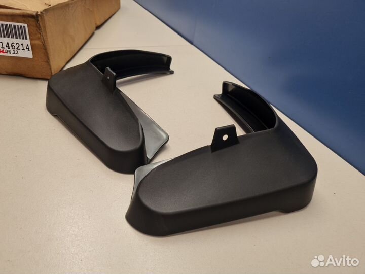 Комплект брызговиков Toyota Camry XV50 2011-2017