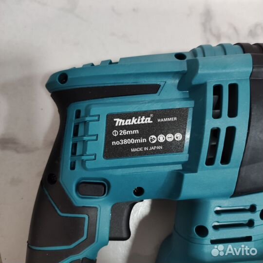 Перфоратор makita