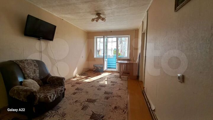 3-к. квартира, 57 м², 3/5 эт.