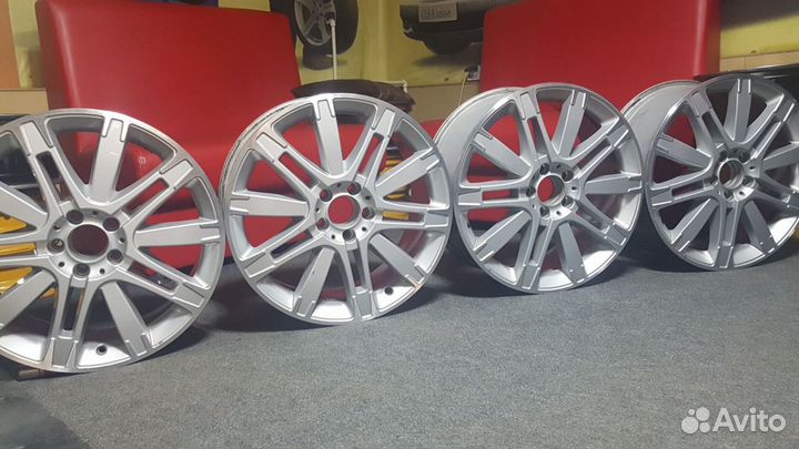 Mercedes R19 (24) Audi Q5 оригинал