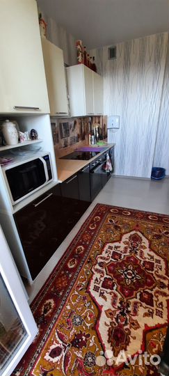 Продаю кухонный гарнитур новый