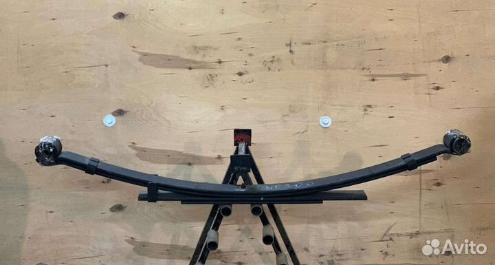 Рессора Nissan NP300 в сборе новая