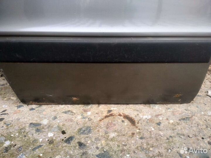 Задняя правая дверь Audi 80 b3