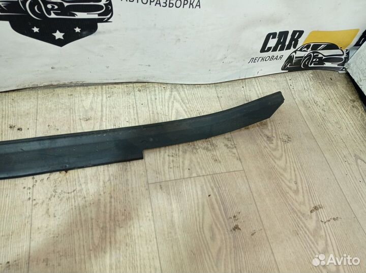 Уплотнитель жабо Land Rover Range Rover IV