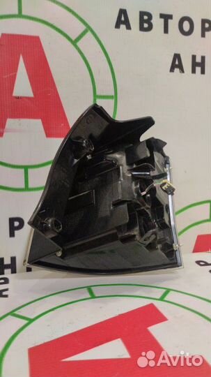 Фонарь в крыло задний левый Mitsubishi Outlander