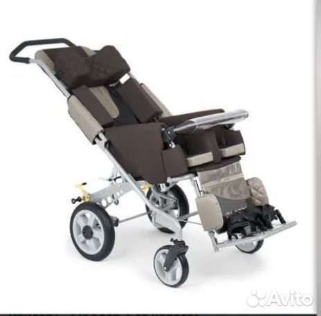 Прогулочная инвалидная коляска
