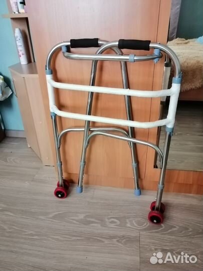 Ходунки для взрослых на колесах