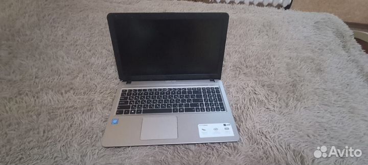 Ноутбук asus