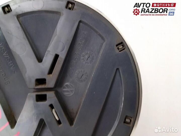 Эмблема VW Touareg 2002-2010