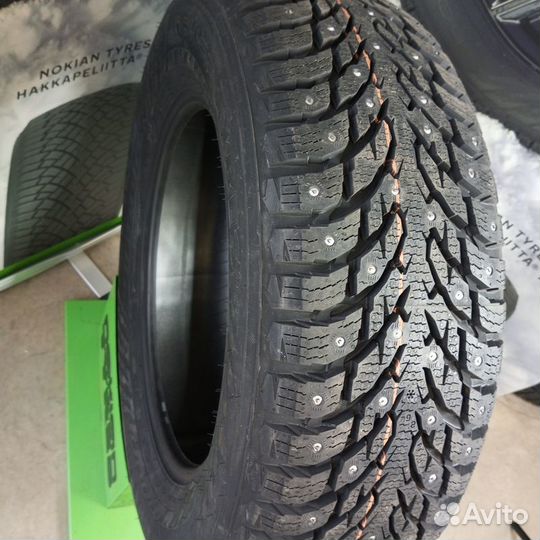 Nokian Tyres Hakkapeliitta 9 SUV 235/65 R17 108T