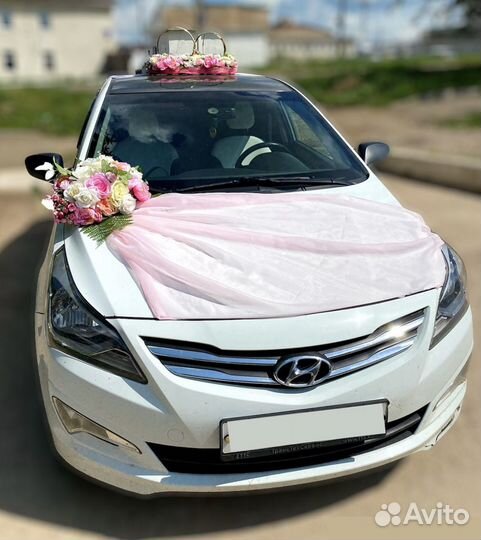 Свадебные украшения на машину