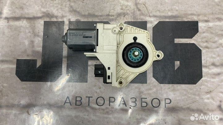 Мотор стеклоподъемника передний правый Audi Q7 4LB