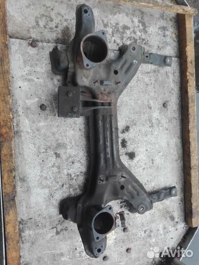 Балка передняя/подрамник Volkswagen Golf