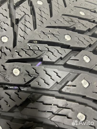 Nokian Tyres Hakkapeliitta 10 235/45 R18 98T